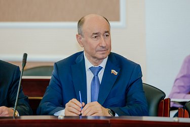 O подготовке к парламентской сессии – на совете ЗС